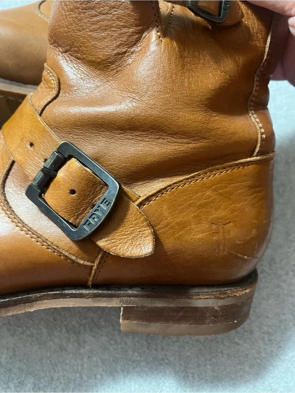 Frye premium cognac